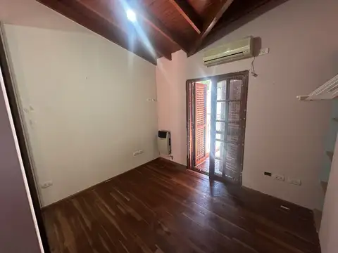 Depto Tipo Casa en Alquiler 35 años