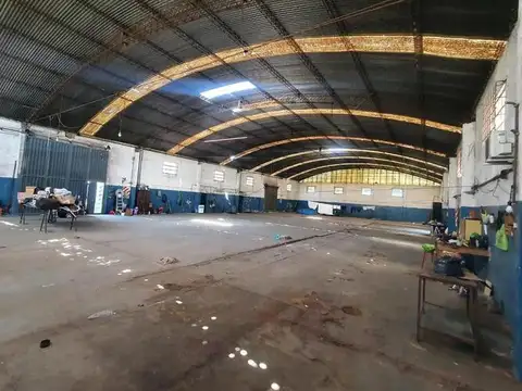 Galpon en Venta 48  mts Fondo