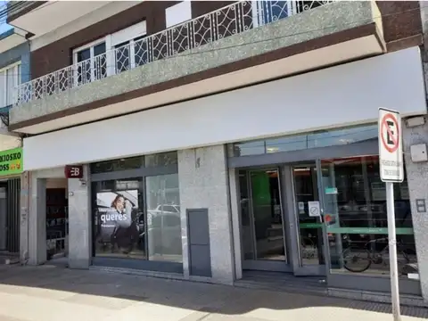 Local en Alquiler en Hurlingham, $ 6.000.000