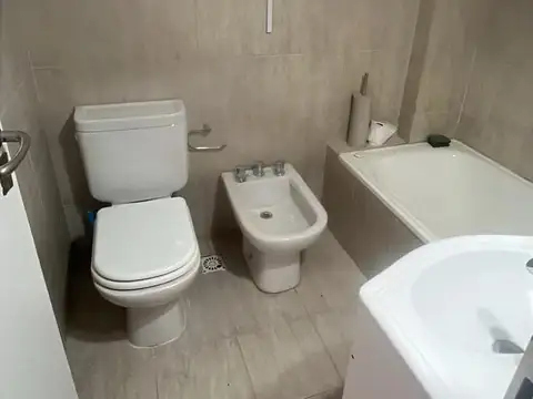 Departamento en Alquiler con 1 cocheras