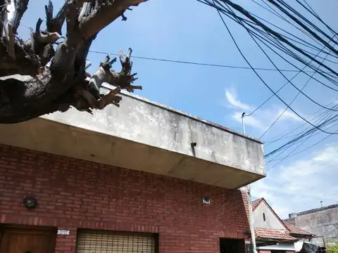 SE VENDE PH DE CUATRO AMBIENTES