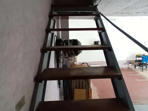 Deposito Local  En Venta En Caseros