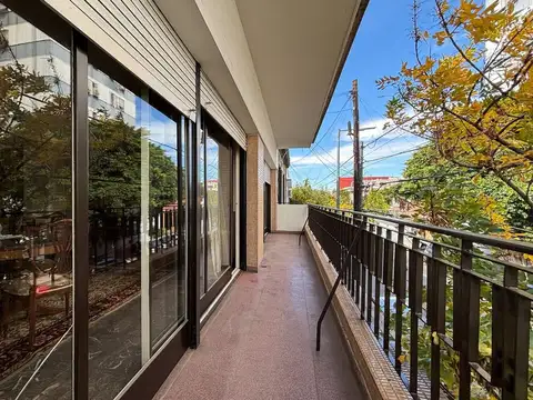 Depto Tipo Casa 5 ambientes con 3 baños