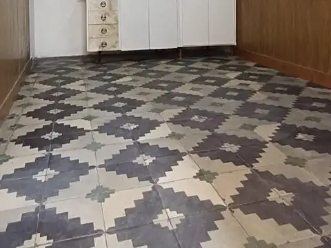 Depto Tipo Casa en Alquiler en Lanus Este, $ 480.000