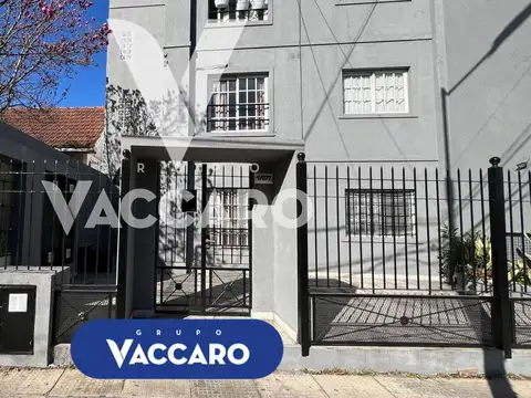 Depto Tipo Casa en Alquiler en Morón, $ 550.000