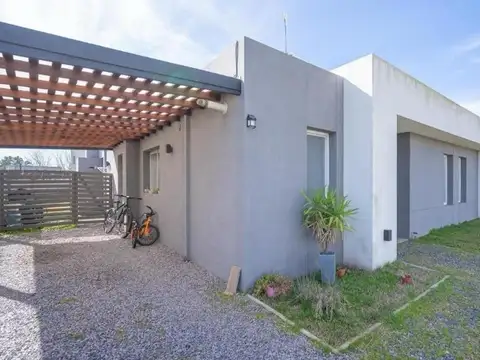 CASA  ALQUILE O VENTA PILAR  toda PB  Santa Emilia  amenitie