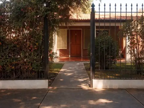 CASA APTA CREDITO,  B° ORLANDO MARINO, RIVADAVIA.