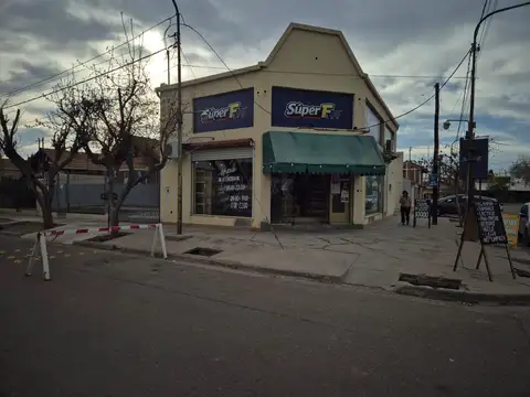 REMAX VENDIMIA VENDE FONDO DE COMERCIO. LUZURIAGA