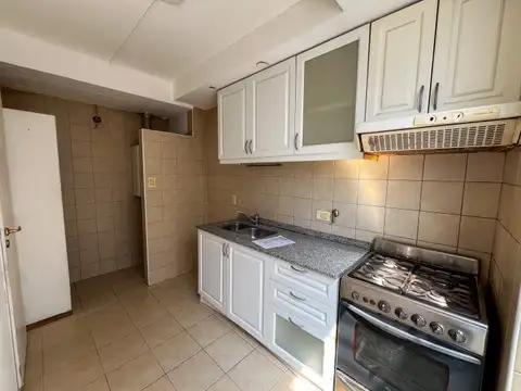 Brown 2101 , Piso 2