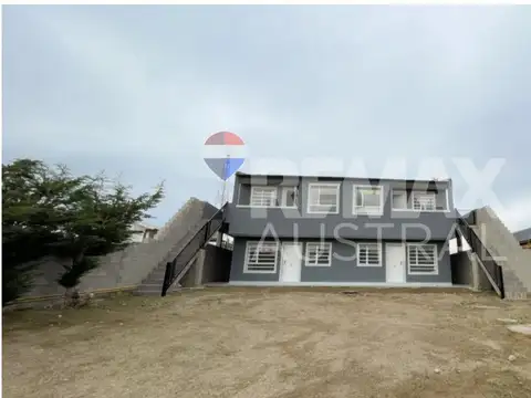 4 Deptos, Venta. B° Tres Pinos  Giraudo 806
