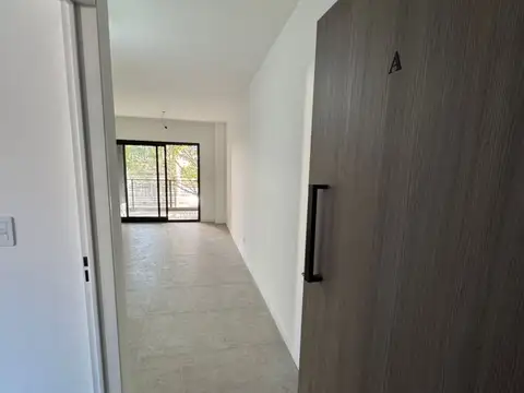José Pedro Varela 5000, Piso 1