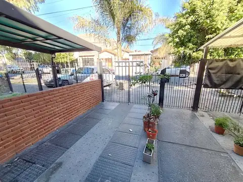 Depto Tipo Casa en Alquiler de 2 ambientes