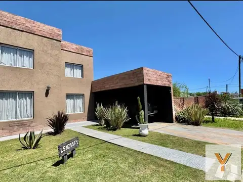 Casa en venta - 4 Dormitorios 3 Baños - San Vicente