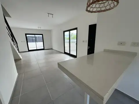 Departamento en Alquiler de 3 ambientes