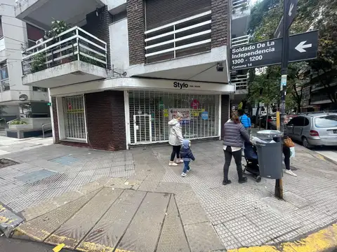 Local en Venta 40 años