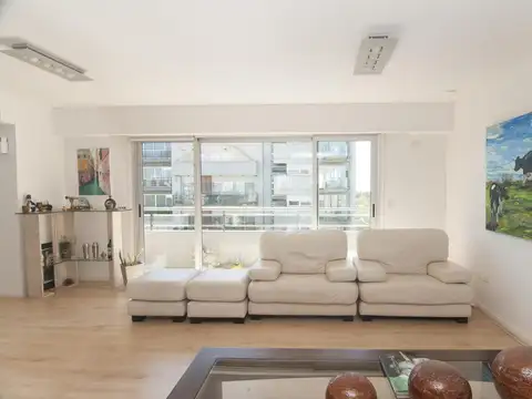 Departamento en Venta de 9 ambientes