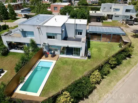 Venta Casa - Barrio Semi Cerrado - Casas del Este - Pilar
