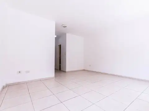 Depto Tipo Casa en Venta en Lanus Oeste, USD 54.000