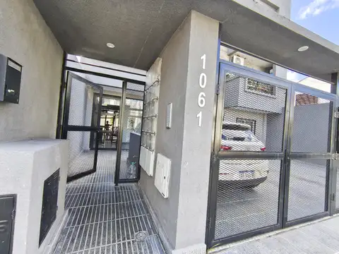 DEPTO 2 AMBIENTES EN ALQUILER CERCA DE PLAZA DEL CAÑON