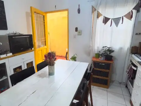 Depto Tipo Casa en Venta de 3 ambientes