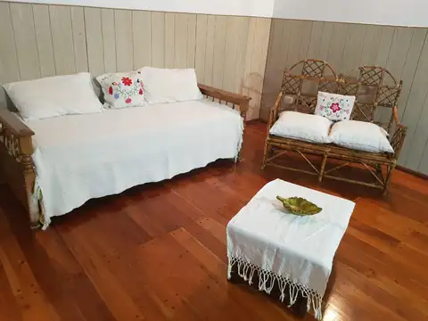 VENTA CASA 4 AMB LOCAL