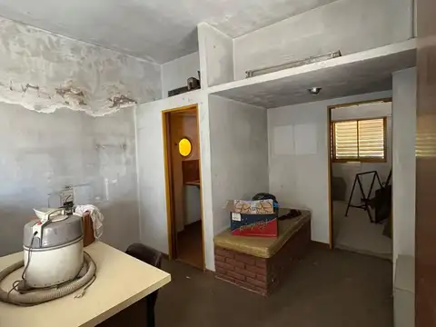 Local en Alquiler en San Antonio de Padua, $ 600.000