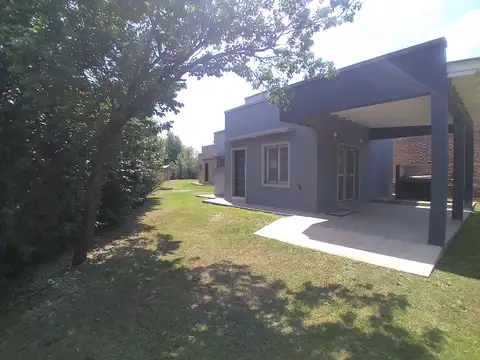 Micaela Bastidas 100