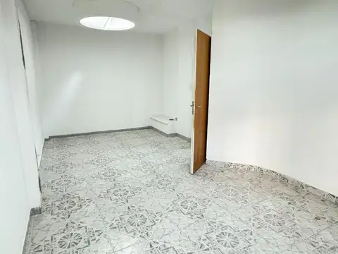 VENTA CONSULTORIOS ENT INDEP Y TERRAZA FLORES