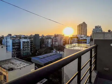 Paraguay 5500, Piso 4