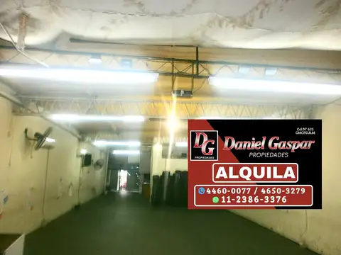 ALQUILER – GALPÓN DE 330 M2 CUBIERTOS EN 2 PLANTAS – LANÚS