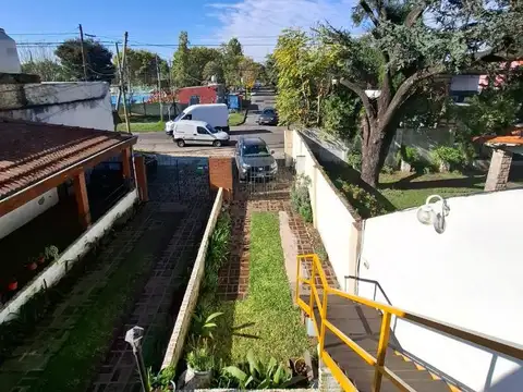 Depto Tipo Casa en Venta de 3 ambientes