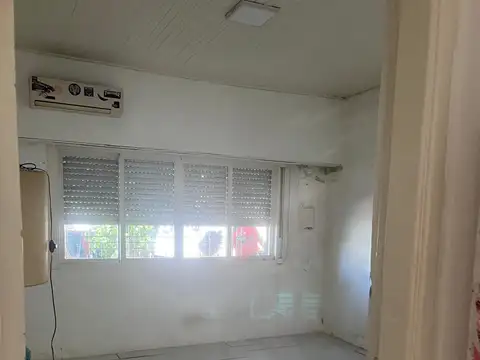 Depto Tipo Casa 4 ambientes con 2 baños