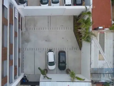 Venta Cocheras y Bauleras en Edificio premium de  Villa Del Parque. Anticipo y Financiacion.