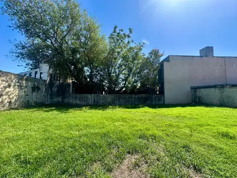 Terreno en Venta 48  mts Fondo