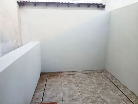 Depto Tipo Casa en Venta 4 años