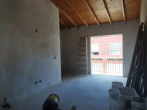 Depto Tipo Casa en Venta en Villa Lynch, USD 38.900