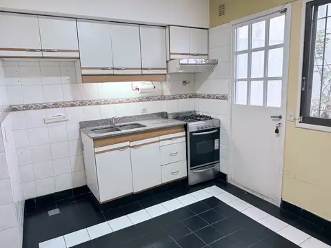 Depto Tipo Casa 4 ambientes con 1 baño