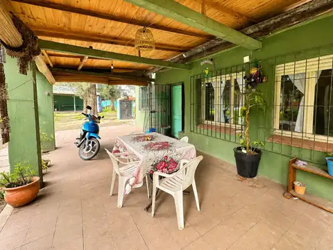 CASA QUINTA EN VENTA MONTE GRANDE CON PISCINA