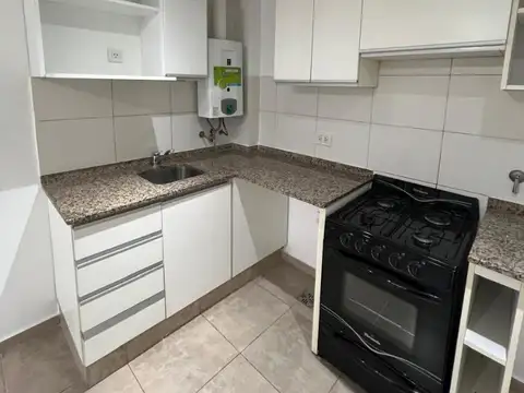 Olegario Andrade 900, Piso 2°