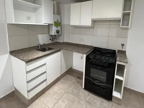 Departamento en Alquiler en Tiro Suizo, $ 390.000