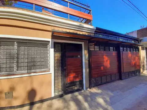 Venta Casa. República de la sexta. Rosario