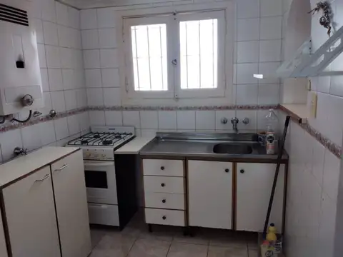 Depto Tipo Casa 2 ambientes con 1 baño