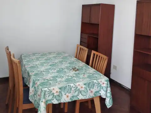 Depto Tipo Casa en Alquiler de 1 dormitorio