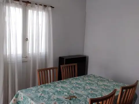 Depto Tipo Casa en Alquiler en Olivos, $ 980.000
