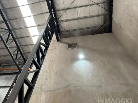 Galpon en Venta en Villa Sarmiento, USD 890.000