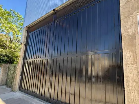 Galpon en Venta 25  mts Frente