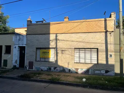 LOTE EN EXCELENTE UBICACION. A METROS DE LA AV AVELINO ROLON Y DE LA ESTACION DE BOULOGNE.