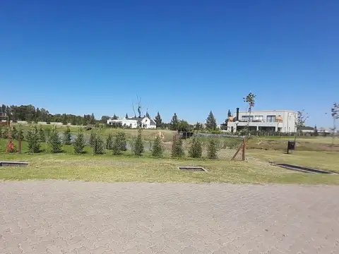 SE VENDE LOTE EN BARRIO PRIVADO LOS TALAS CANNING