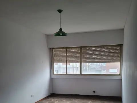 Lacroze 4900, Piso 8