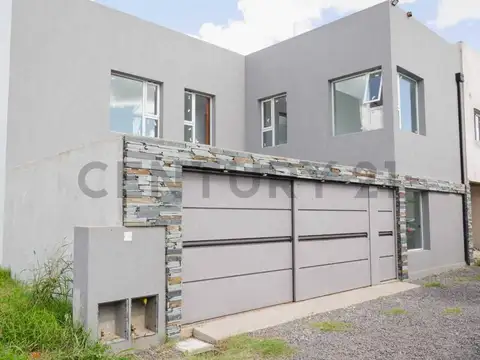 Venta de Casa 3 dormitorios a Estrenar en San Carlos